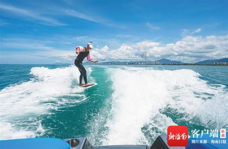 海口秀英区天海社区搭建“民生”市场 让流动商贩有了“家”